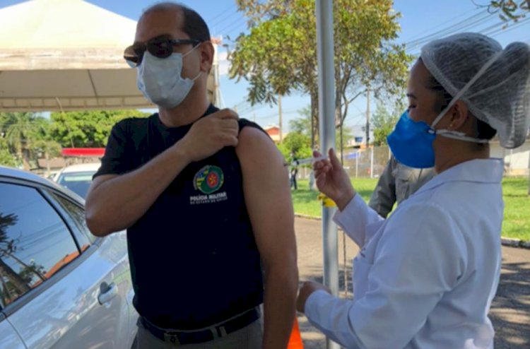 Pesquisa em Goiás vai medir efeito de vacinas tríplice viral e influenza contra covid-19