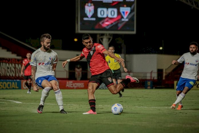 Atlético-GO empata sem gols com Fortaleza e segue invicto na Série A do Brasileiro