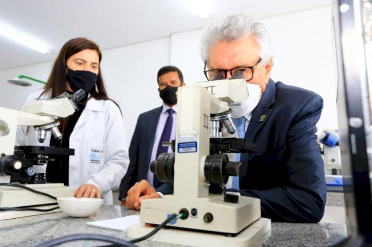 Caiado inaugura Centro de Pesquisa e Educação Científica da UEG