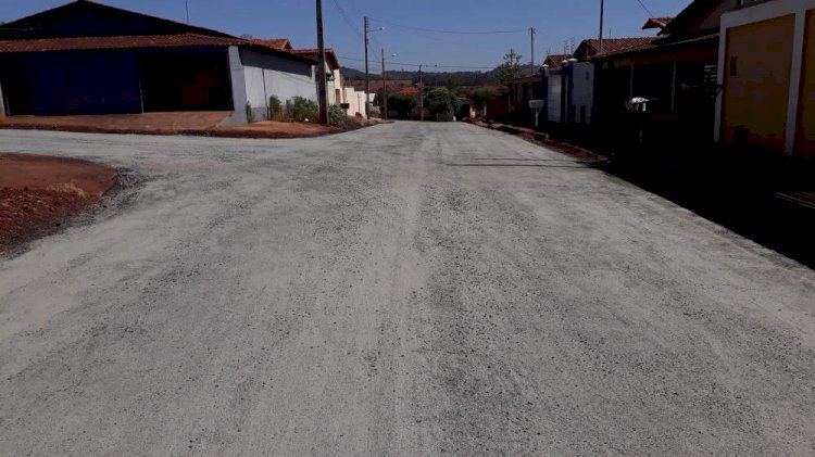 Moradores do Setor Jardim Sorriso em Ceres estão sorrindo atoa após receber asfalto novo em suas ruas