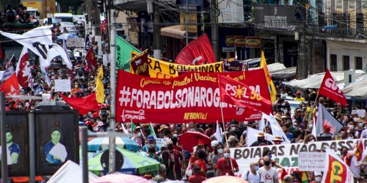 Manifestações em capitais pedem o impeachment de Bolsonaro neste sábado