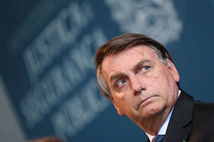 A jornalistas, Bolsonaro se desculpa por declaração polêmica