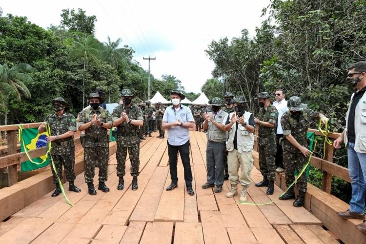 Inauguração de ponte com participação de Bolsonaro custa três vezes mais que a obra, afirma deputado