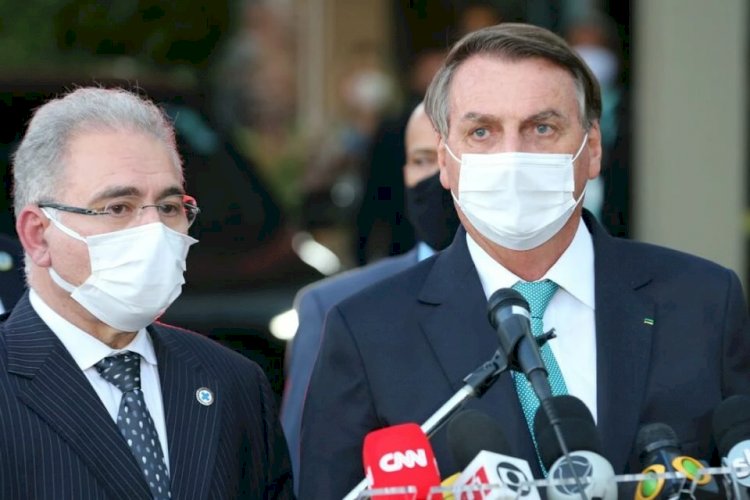 Governo Bolsonaro deixa vencer R$ 243 mi em vacinas, testes e remédios