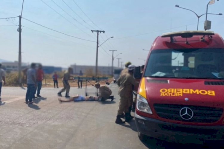 Motociclista gira no ar após colisão em cruzamento de Goianésia: vídeo