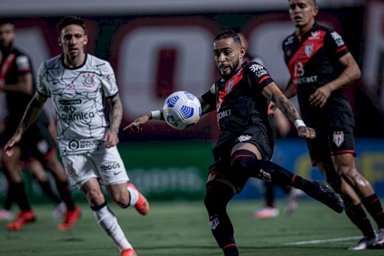 Em Goiânia, Atlético-GO empata com Corinthians