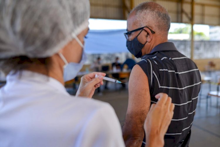 Goiás atinge 30(por cento) da população vacinada com as duas doses da vacina da Covid-19