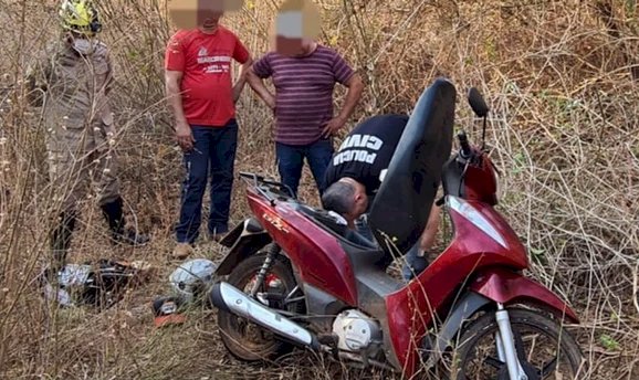 Polícia Civil de Jaraguá e Itaguaru encontram a moto e capacete usados por Gleidimar Cândido