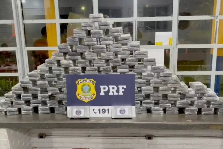 Pai e filho adolescente são detidos com carga de cocaína avaliada em R$ 40 milhões, em Jaraguá