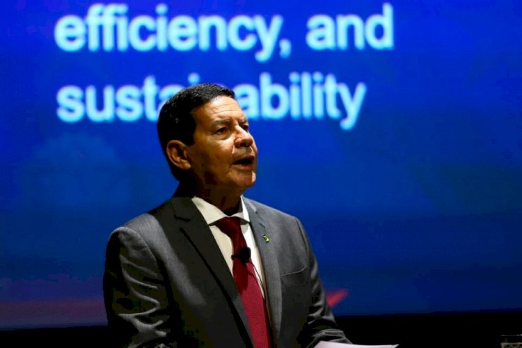 Brasil precisa preservar ao menos 80 por cento da Amazônia, diz Hamilton Mourão