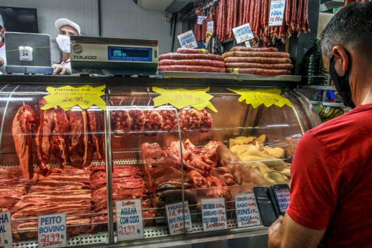 Alta nos preços faz goianos buscarem outros tipos de carne para não sair do orçamento