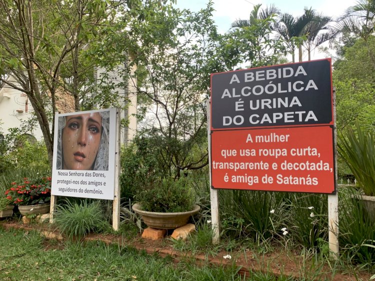 Placas moralistas em povoado de Anápolis estão causando risos e sentimento de vergonha