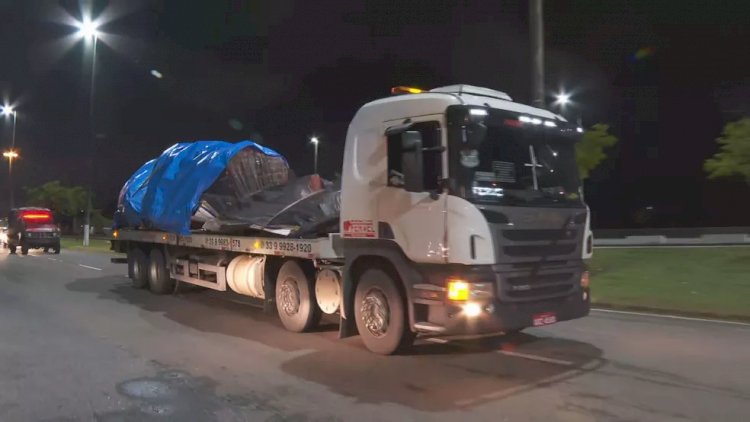 Destroços de avião que caiu com Marília Mendonça chegam ao Rio para perícia detalhada