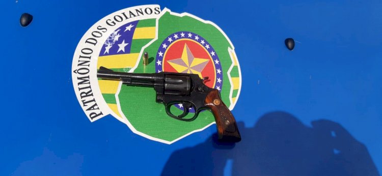 Em Goiás: Além do adolescente com revólver, PM também apreendeu outro estudante com simulacro de arma