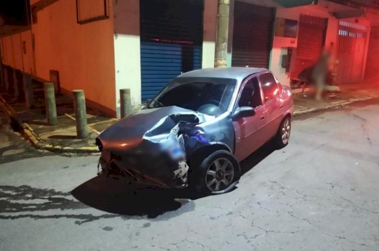 Em Goiás: Motorista embriagado colide veículo em porta de estabelecimento e foge