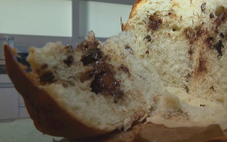 Veja a receita de panetone com castanha de baru e chocolate