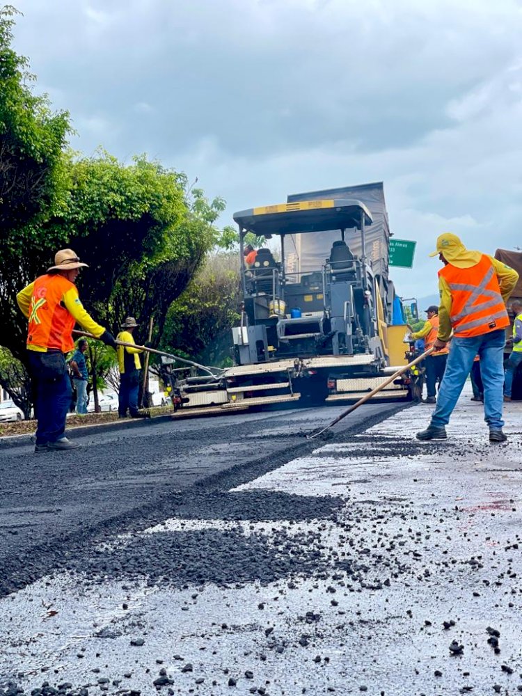 Goiás em Movimento, programa do Governo de Goiás, realiza obras asfálticas em Ceres