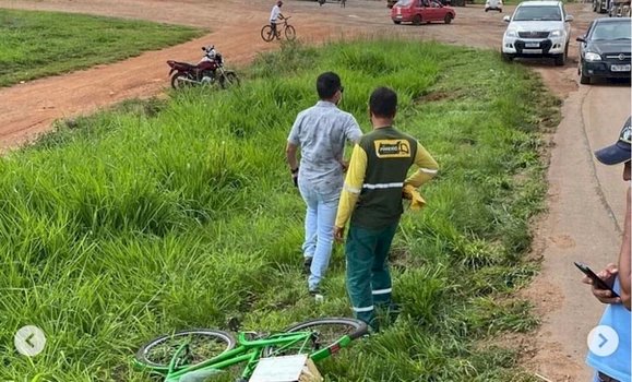 Bombeiros socorrem ciclista atropelado na BR-153 em Jaraguá próximo ao Lago