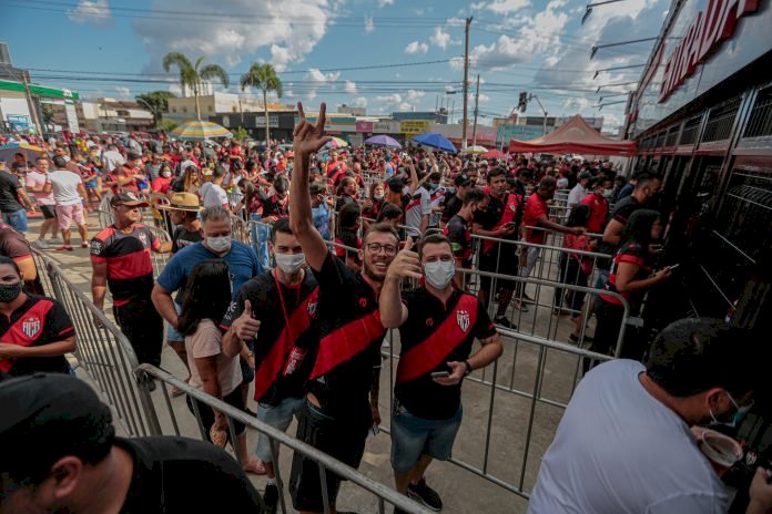 Atlético-GO abre venda de ingressos para final contra o Goiás