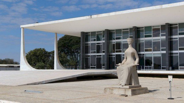 STF entende que prazo de exercício para aposentadoria no serviço público não vale em promoção de classe