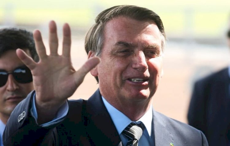 Bolsonaro chega a Rio Verde para participar de Cerimônia de Regularização Fundiária