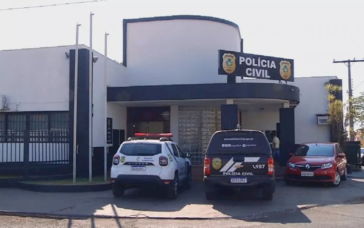 Em Goiás: Avó é presa bêbada após neto de 4 meses que estava aos cuidados dela ser achado morto dentro de casa, diz polícia