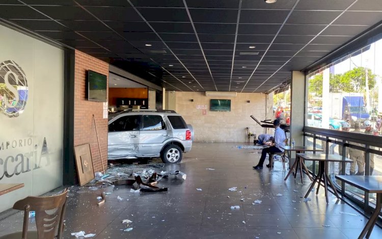 Motorista de carro que invadiu restaurante e deixou 13 feridos em Goiânia diz à polícia que veículo já havia dado pane no acelerador