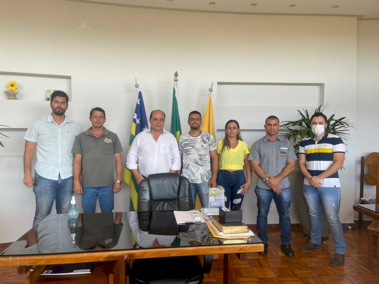 Prefeito de Ceres faz decreto que vai ajudar os construtores a fomentar ainda mais a construção civil e o minha casa minha vida