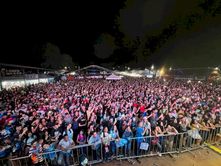 Rodeio Show! show do rapper Hungria, em Ceres lotou o Parque de Exposições