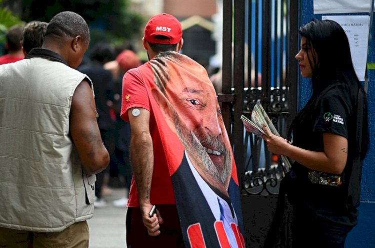 Votação no exterior: Lula vence em 29 países, Bolsonaro em 6; saiba quais