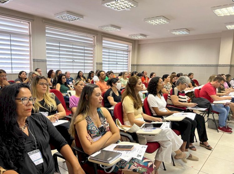 Servidores de Ceres participam de formação sobre Autismo