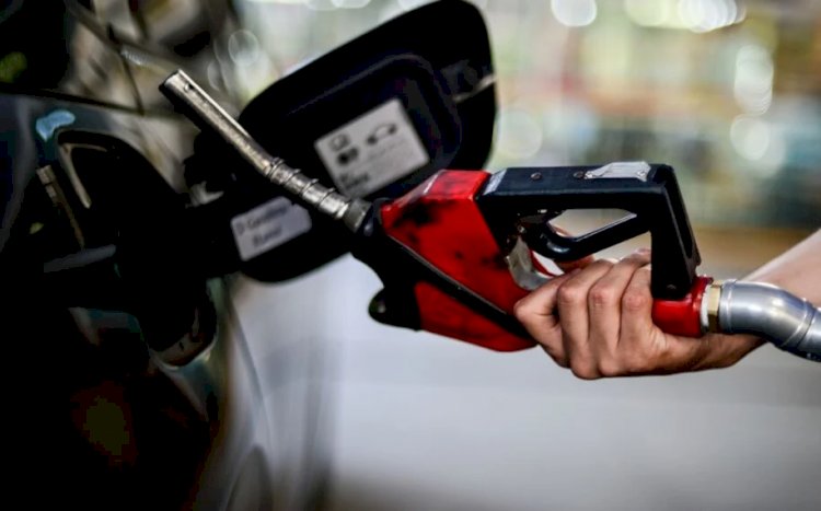 Preço do diesel em Goiás deve cair nos próximos sete dias, diz Sindiposto