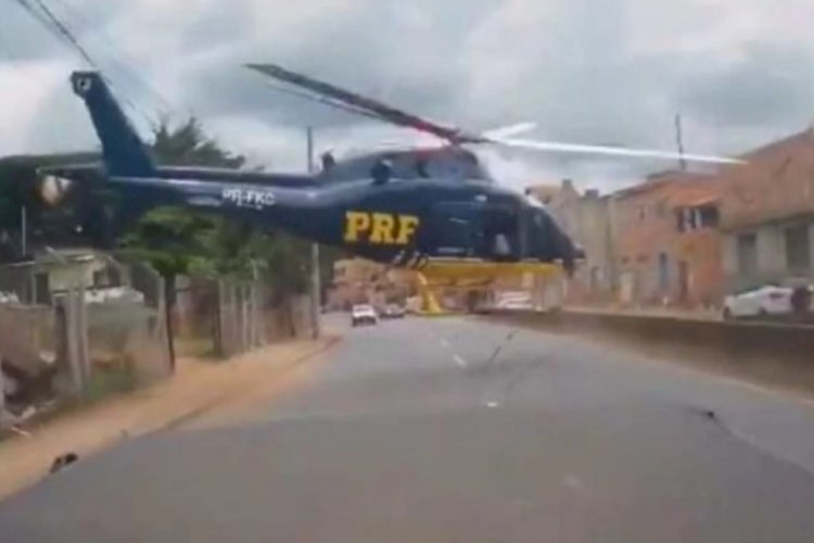 Helicóptero da PRF cai em avenida de Belo Horizonte