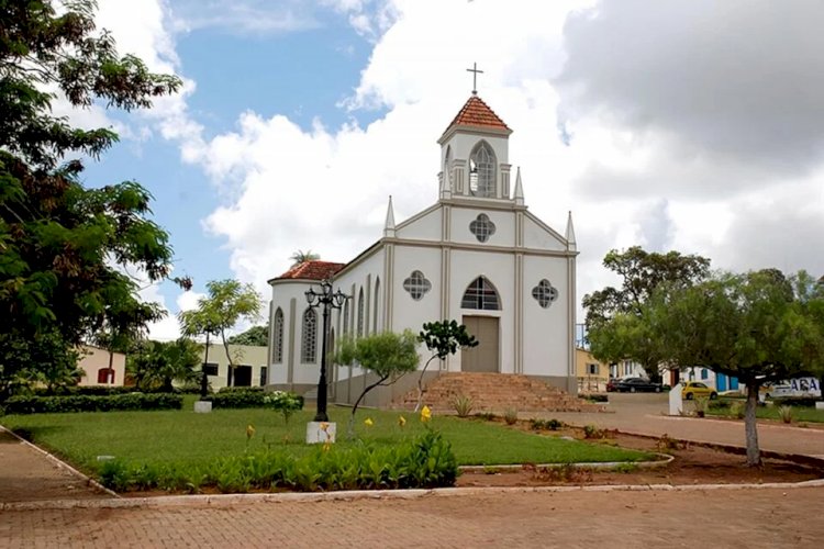 Goiás tem mais igrejas do que escolas e hospitais juntos, revela Censo do IBGE