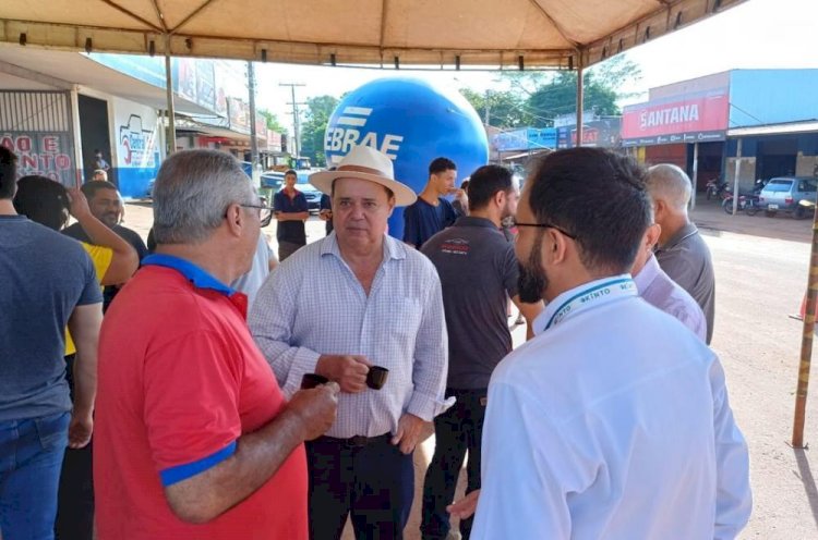 Prefeitura de Ceres e Sebrae promovem ''Café Empresarial'' na Rua Rui Barbosa