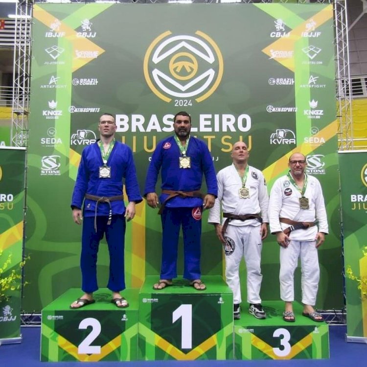 Atleta ceresino Robson Cardoso, foi Bi-campeão Brasileiro (2023/2024) pela CBJJ,. em Barueri - SP.