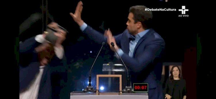 Datena agride Marçal com cadeirada durante o debate na TV Cultura