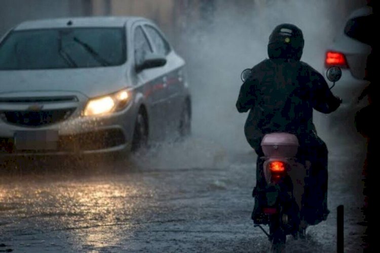 Ventos de até 80km/h atingem Goiânia durante tempestade