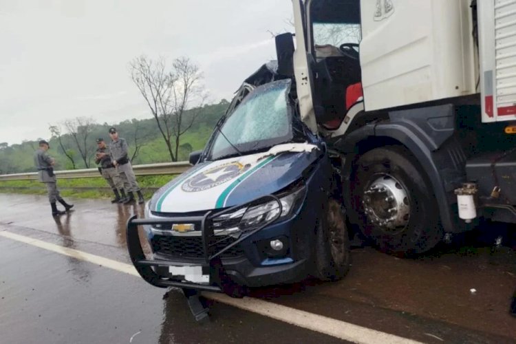 Acidente: carro com servidores da Receita Federal invadiu pista contrária, diz concessionária