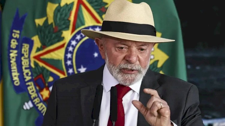 Lula admite que pode não disputar reeleição durante reunião com ministros