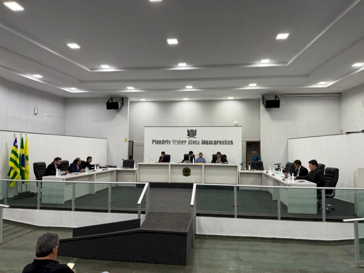 Câmara Municipal de Ceres realiza a 5ª Sessão Ordinária do mês de maio de 2025