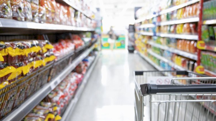 Dono de supermercado e gerentes são presos por venda de produtos falsificados em Inhumas